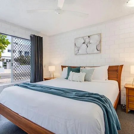 Ocean Waves Alexandra Headland Apartment Exterior photo