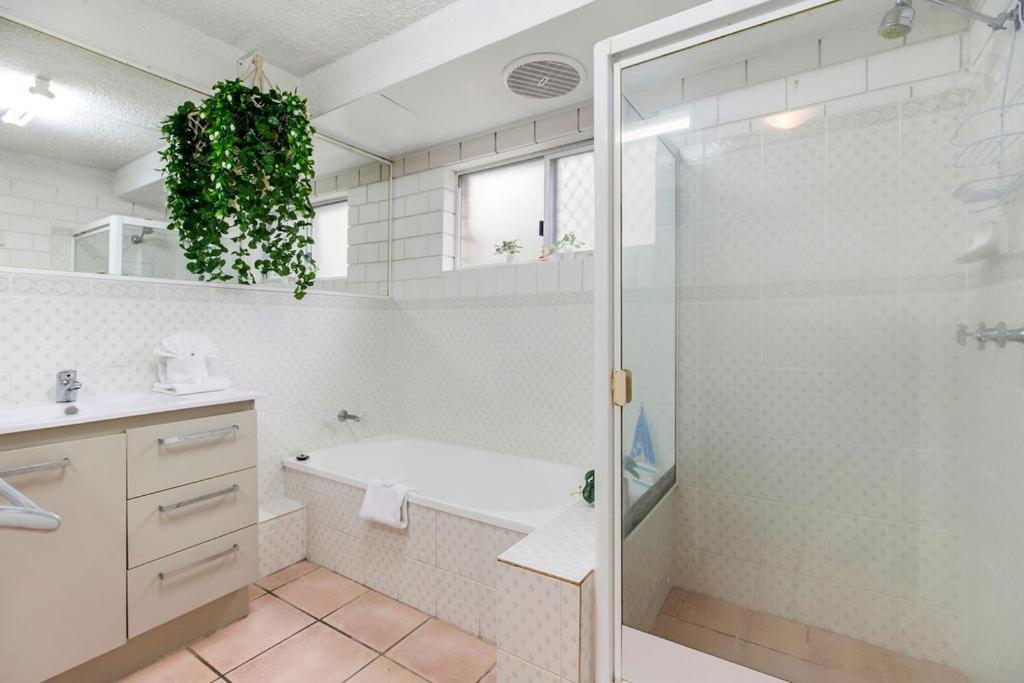 Ocean Waves Apartment