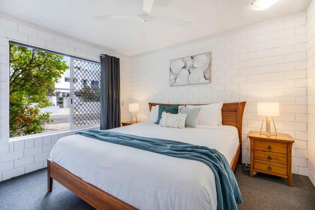 Ocean Waves Apartment *